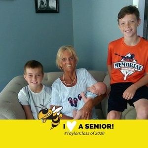 Meet your Posher, Carolyn